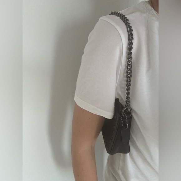 Authentic Coach brand new bag, has never been used. - Picture 4 of 4